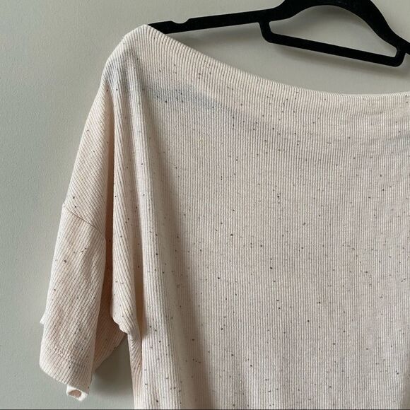 Ae Cinched Off-The-Shoulder T-Shirt - Picture 5 of 9